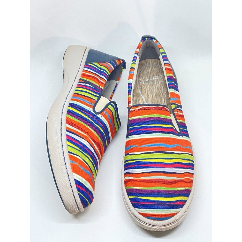 Dansko Belle Slip on Flats Size 39/ 8.5-9 Colorful Slip-On Comfort Sneakers